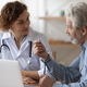 Image for article titled Red Flags That Mean It’s Time Ditch Your Doctor